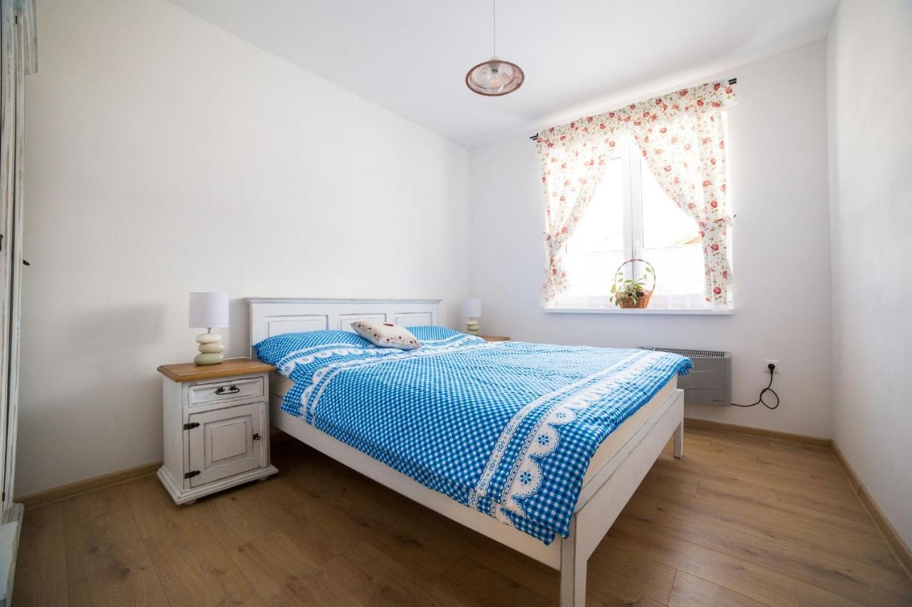 Villa Domceky Sabinka A Melinka à Valča Extérieur photo